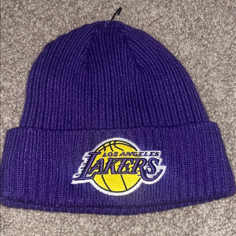 New Era Purple Lakers Beanie